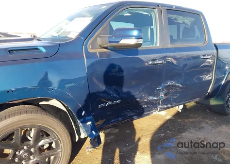 2022 Ram 1500 Laramie 4X4 5'7 Box из США, поврежденный, VIN 1C6SRFJT0NN237809